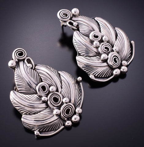 Silver Navajo Handmade Eagle Feathers Earrings by Darrell Morgan 4D15R