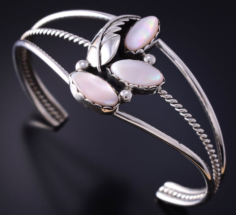 Vintage Silver & Pink Mussel Shell Feather Zuni Bracelet by Miriam Chuyate 5K17J