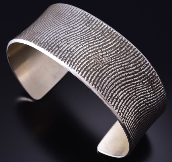 Silver Cuttlefish Bone Navajo Handmade Bracelet by Pete Johnson 6A21K