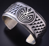 Vintage Silver Man in the Maze Hopi Overlay Bracelet by Tony Kyasyousie 5D18U