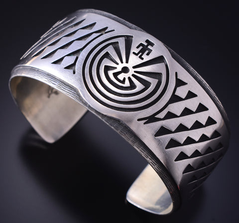 Vintage Silver Man in the Maze Hopi Overlay Bracelet by Tony Kyasyousie 5D18U