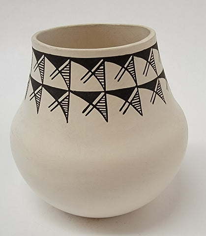 Traditional Acoma Pottery by Valdo 3L11J