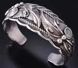 Vintage Silver Navajo Handmade Eagle Feathers Bracelet by Lee Chee 6A21L