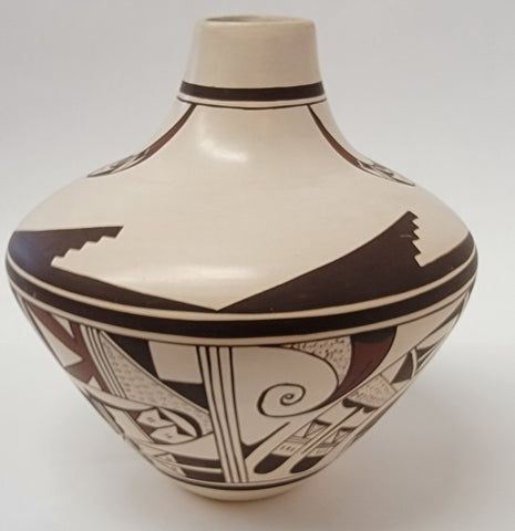 Large Hopi Pottery by Donna Robertson 3L11C