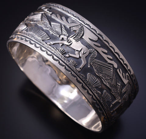 Silver Navajo Free Horse Storytelling Bangle Bracelet by June Defauito 5J29E