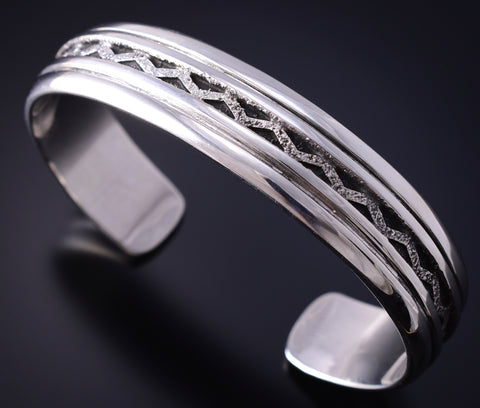Vintage Silver Navajo Handmade Mountains Bracelet by Al Joe 5K17H